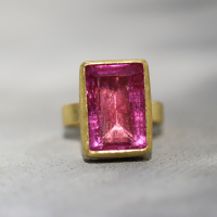 Rectangular Pink Tourmaline Gold Ring Image