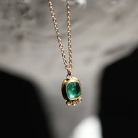 Small Rosecut Emerald and Diamond Gold Necklace Image