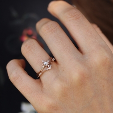 Twisting Diamond Snowflake 18k Rose Gold Ring Image