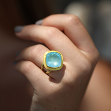 Aquamarine Split Gold Ring Image