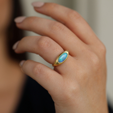 Opal 18k Gold Oblong Ring