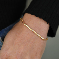 Bar 18K Gold Bracelet