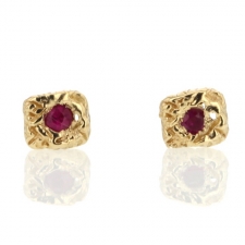 Carved Lace Pink Sapphire Gold Stud Earrings